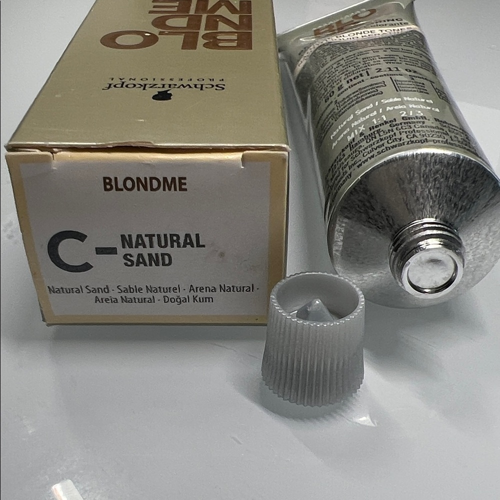 Schwarzkopf BLONDME C-Natural Sand Hair Color